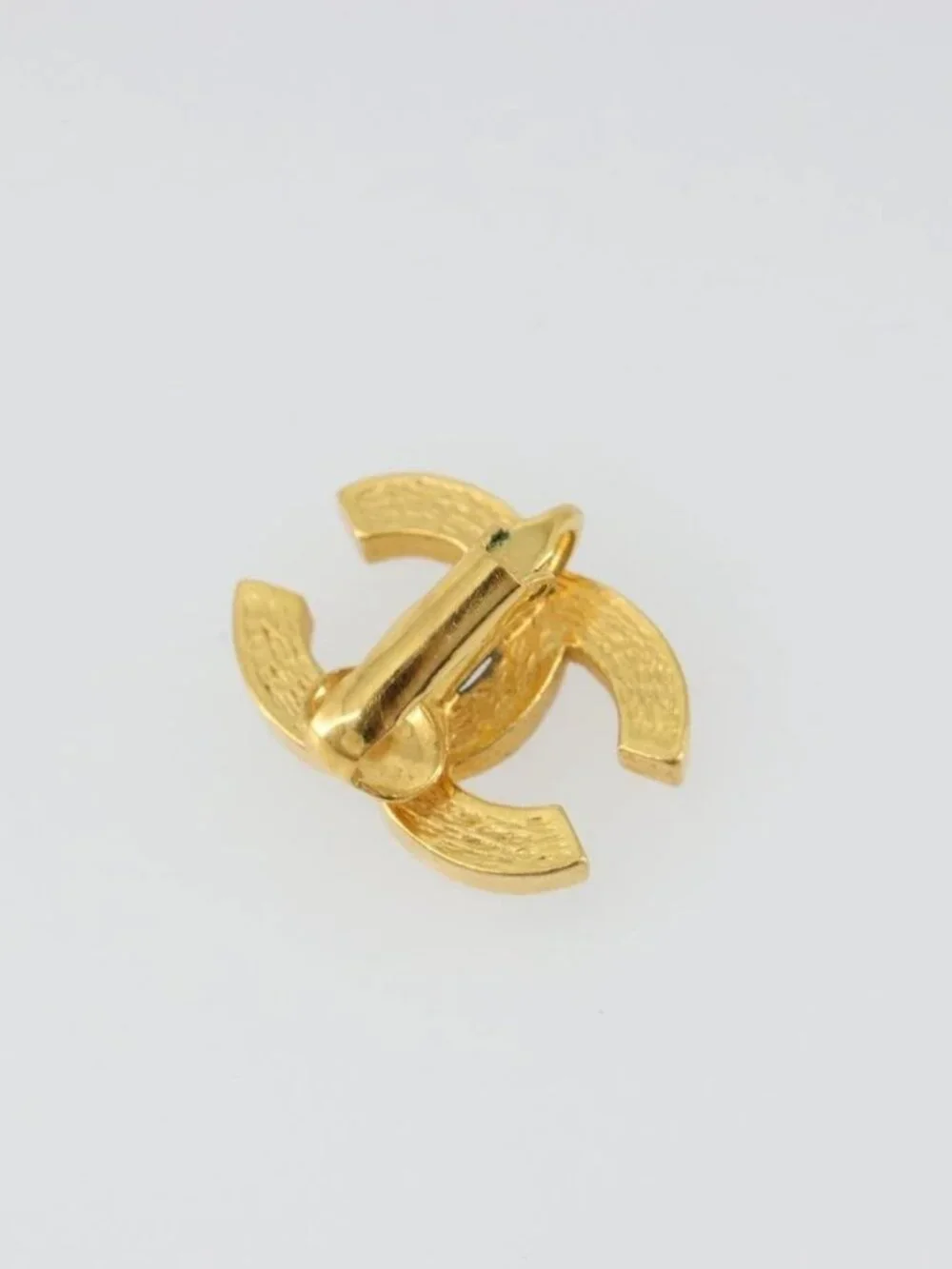 CHANEL Earring metal Gold Tone CC Auth 183505